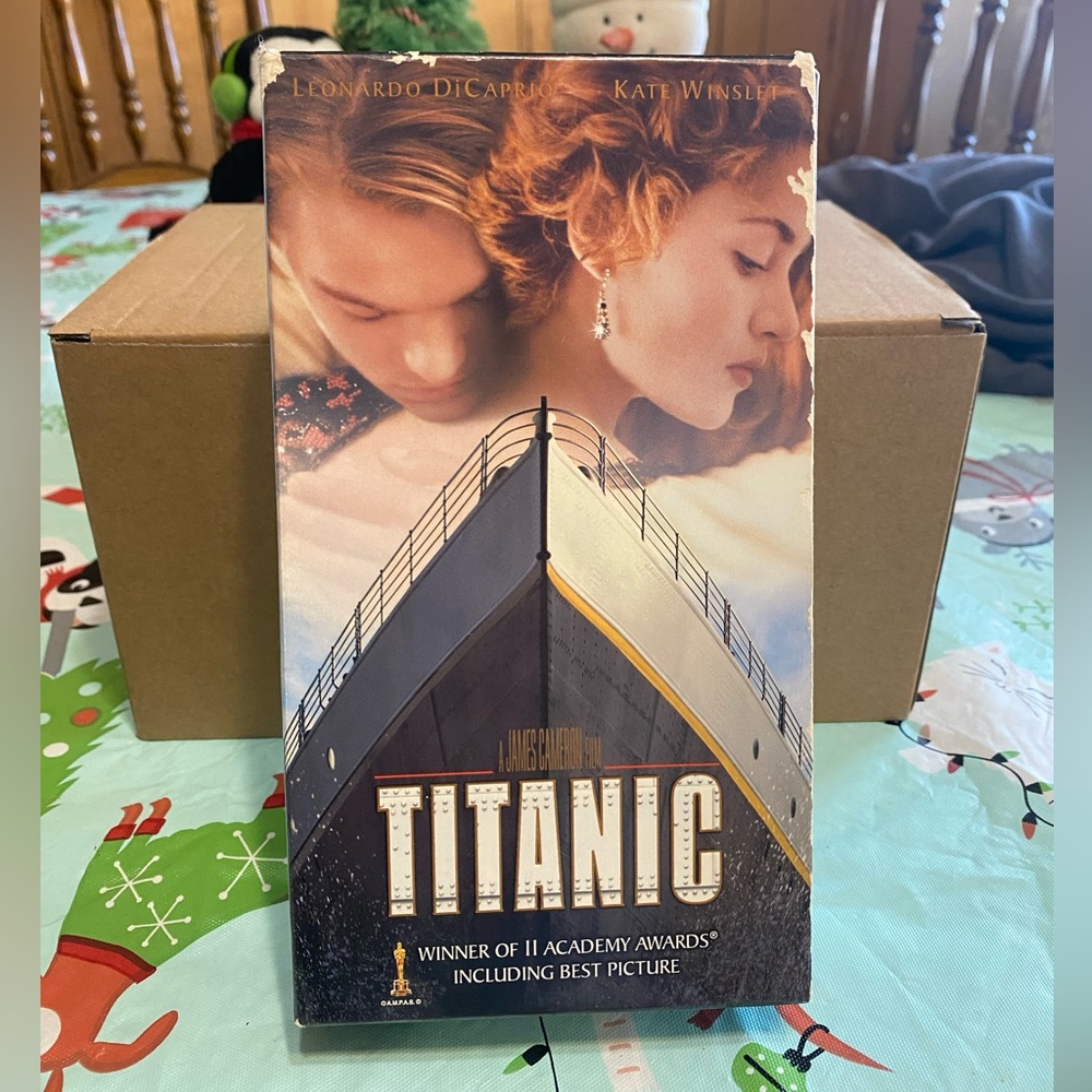 Titanic VHS Movie - Iconic Film